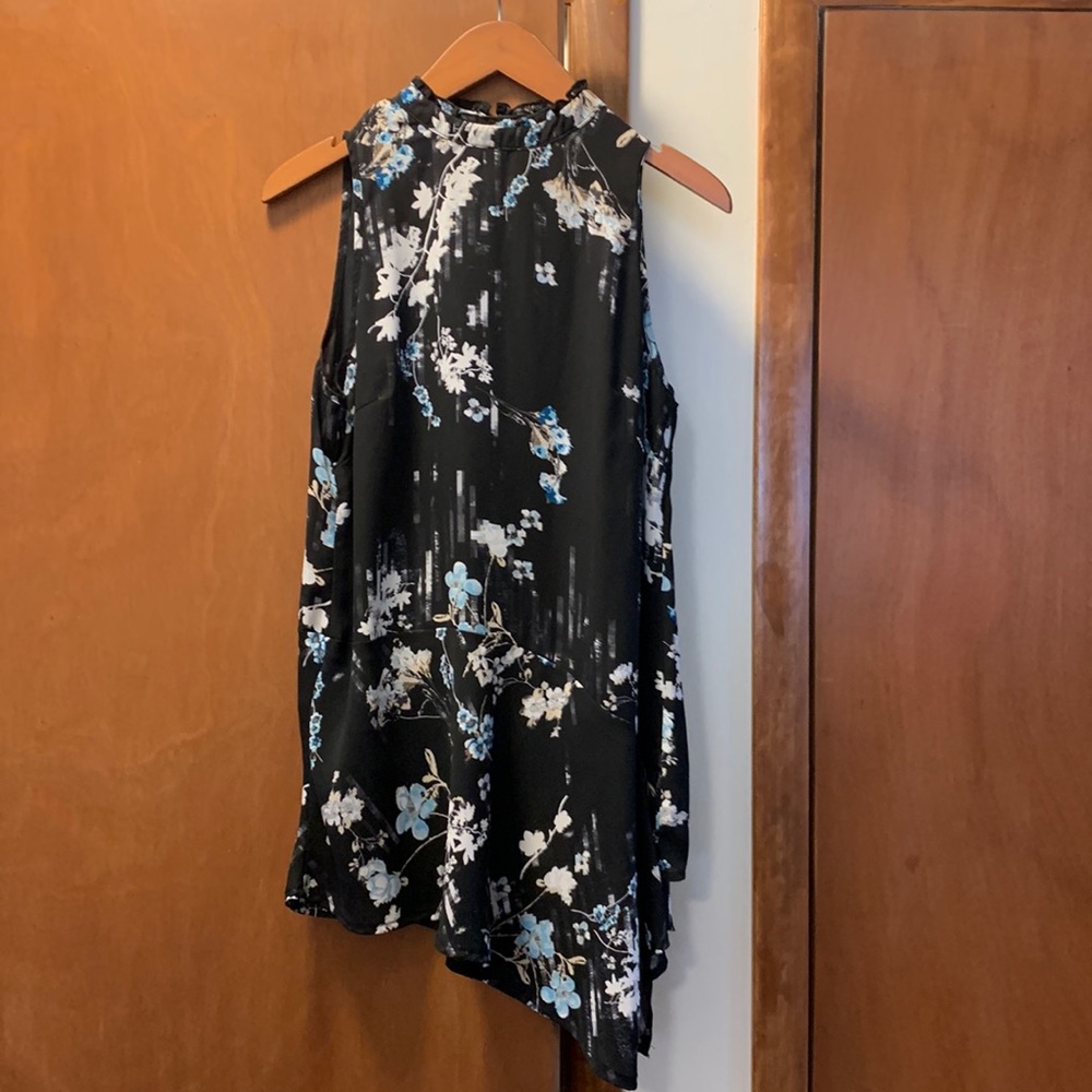 Long tank tunic.